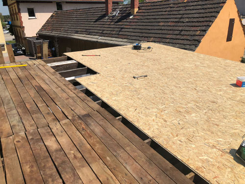 Abriss Schalung und Verlegung von OSB Platten